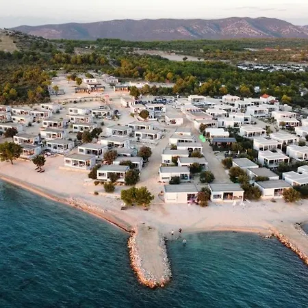Villa Sunshine Buqez *