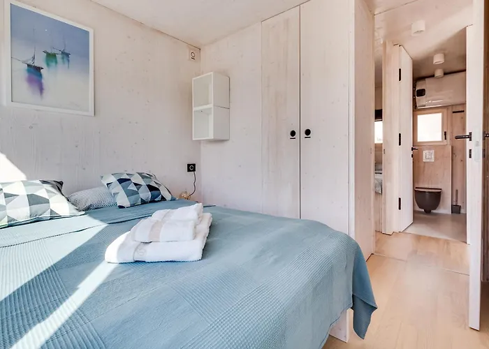 Βίλα Sunshine Buqez